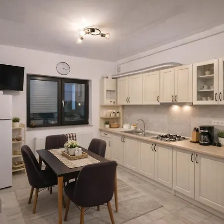 Nautic Aparthotel 4*